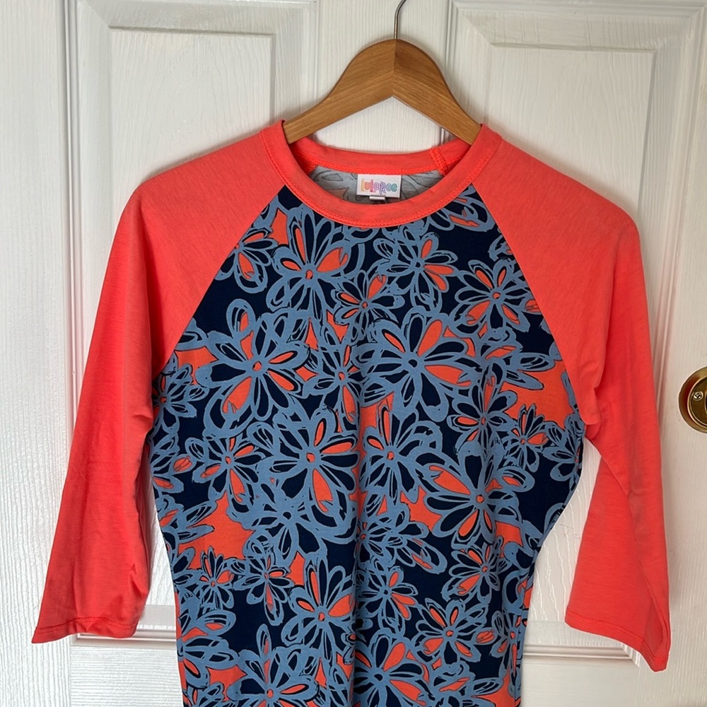 LuLaRoe 3/4 sleeve orange and blue floral tunic top